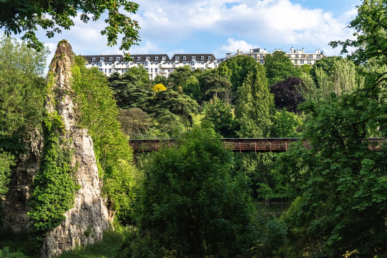 Parc ombragé à Paris