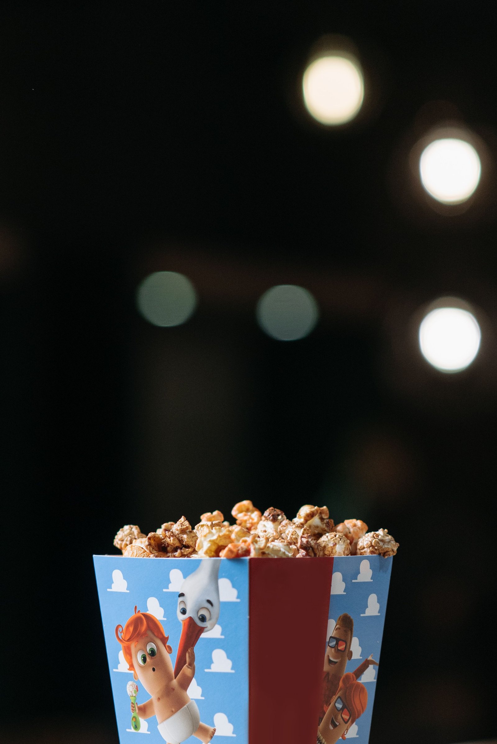 Popcorn pour une séance de cinéma jeune public