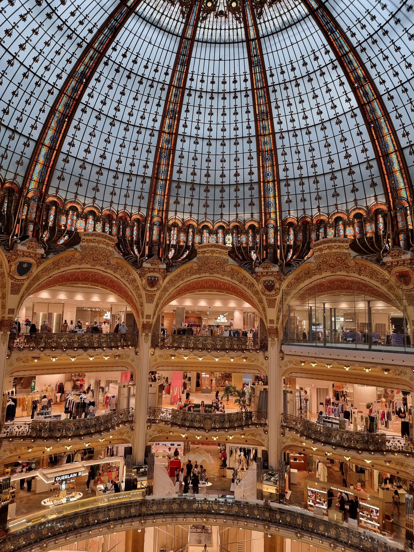 Dôme Art nouveau des Galeries Lafayette Haussmann à Paris